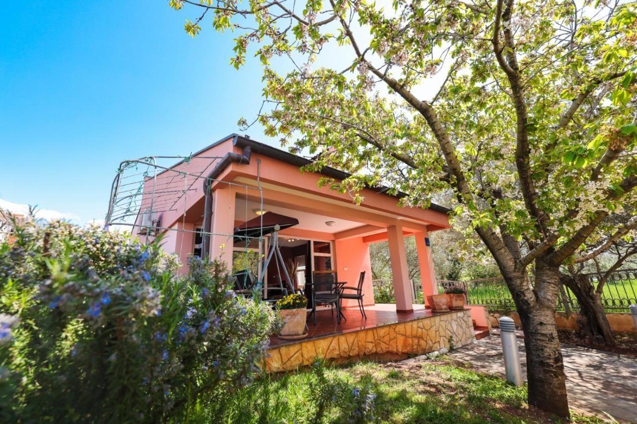 Holiday Home Cvita Sukosan Exterior photo